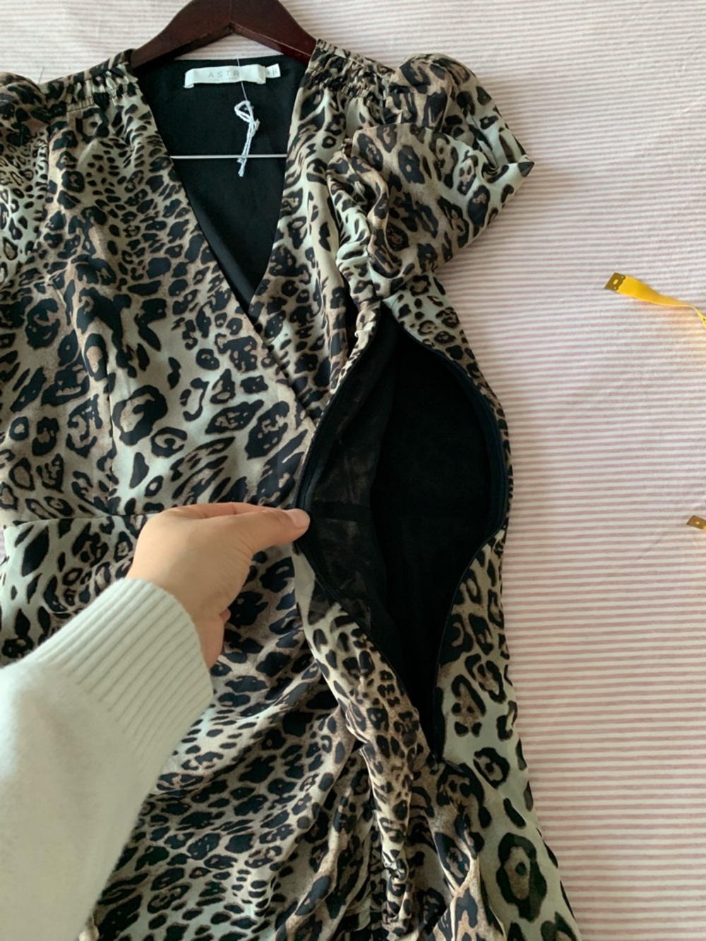 Anthropologie ASTR Leopard animal Print Midi Dress in Brown and Black Size M - Picture 9 of 14